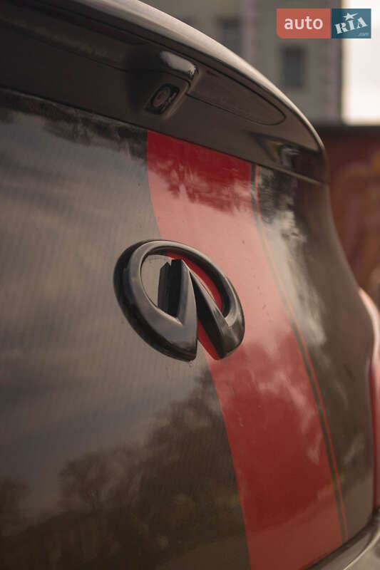 Кабріолет Infiniti G37 2013 в Кам'янському