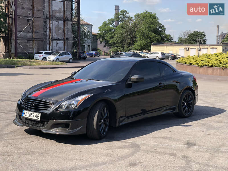 Кабріолет Infiniti G37 2013 в Кам'янському