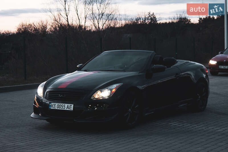 Кабріолет Infiniti G37 2013 в Кам'янському