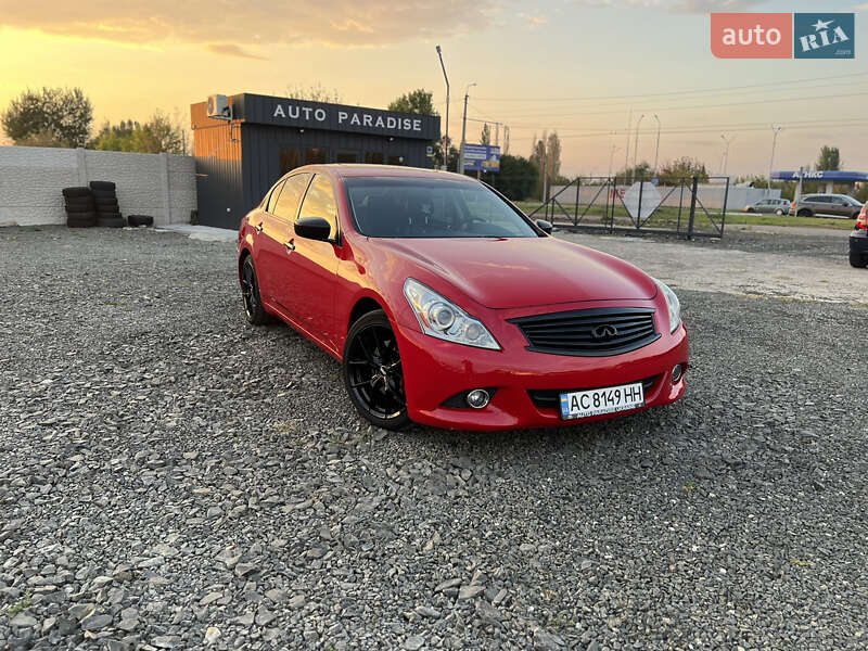 Седан Infiniti G37 2012 в Луцке