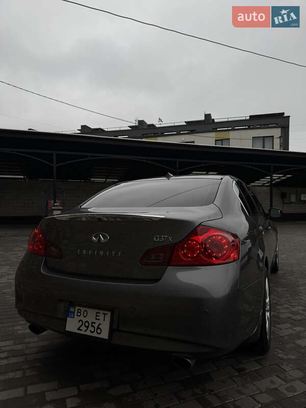 Седан Infiniti G37 2013 в Тернополе