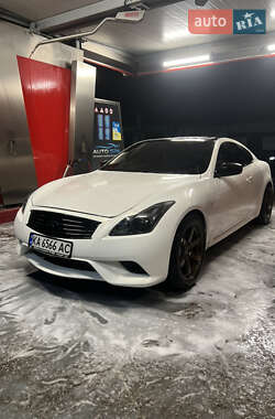 Купе Infiniti G37 2010 в Киеве