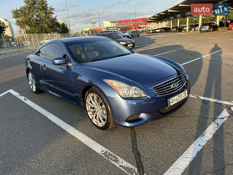 Купе Infiniti G37 2007 в 