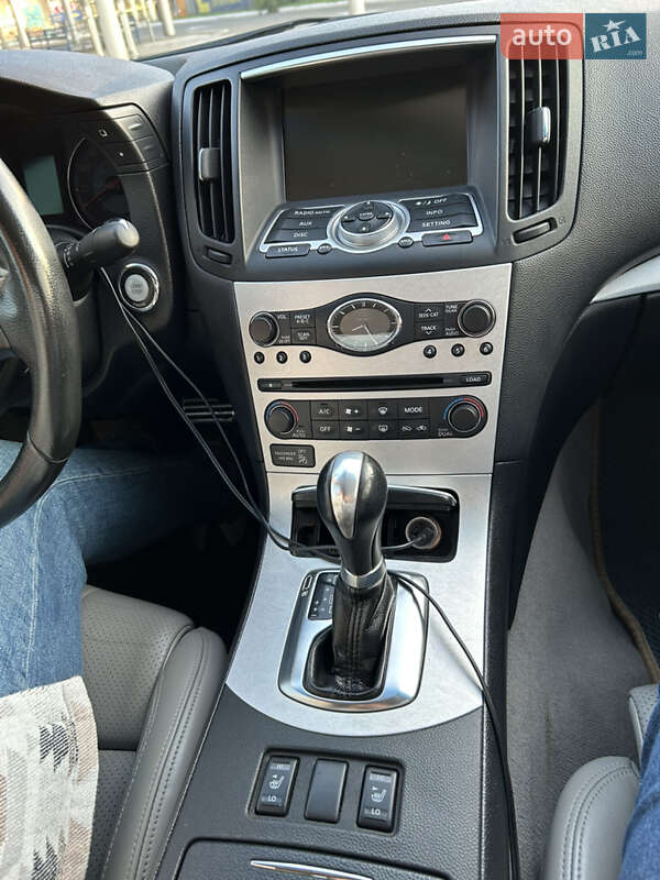 Купе Infiniti G37 2007 в Києві
