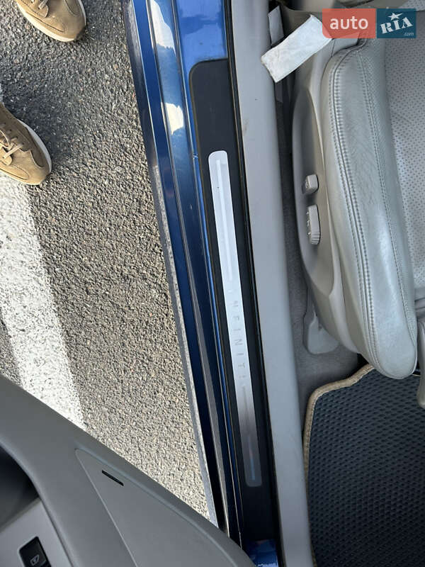 Купе Infiniti G37 2007 в Києві
