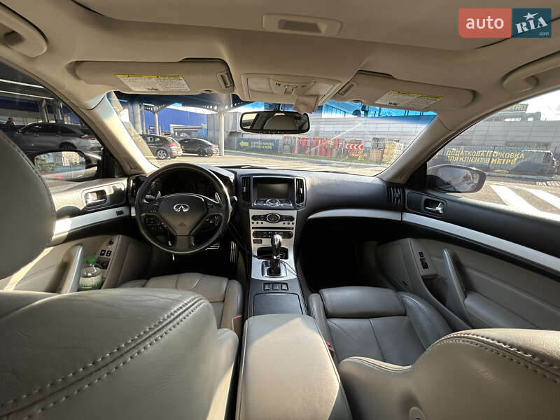 Купе Infiniti G37 2007 в Києві