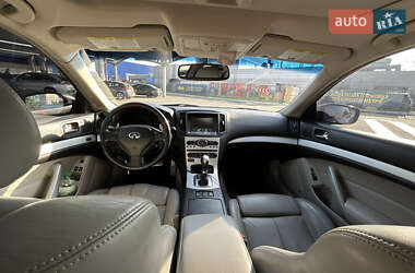 Купе Infiniti G37 2007 в 