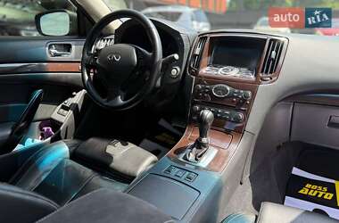 Седан Infiniti G37 2009 в 