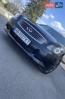 Седан Infiniti G37 2008 в Тростянце