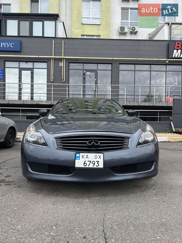 Infiniti G37 2010