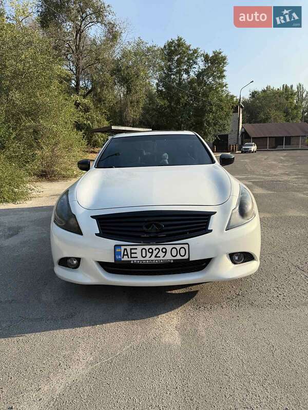 Infiniti G37 2009
