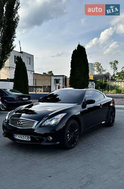 Купе Infiniti G37 2012 в Киеве