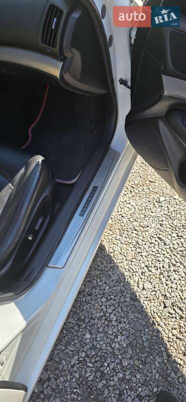 Седан Infiniti G37 2013 в Білій Церкві
