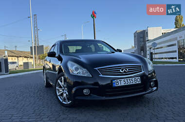 Купе Infiniti G37 2011 в 