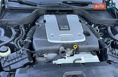 Купе Infiniti G37 2011 в 