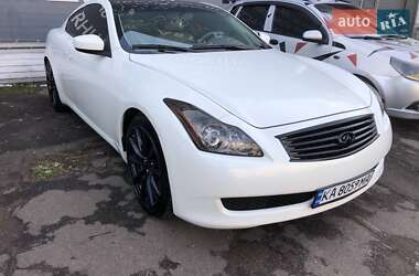 Купе Infiniti G37 2008 в Киеве