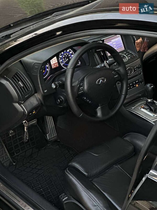 Седан Infiniti G37 2012 в Львове фото 22 Седан Infiniti G37 2012 в Львове