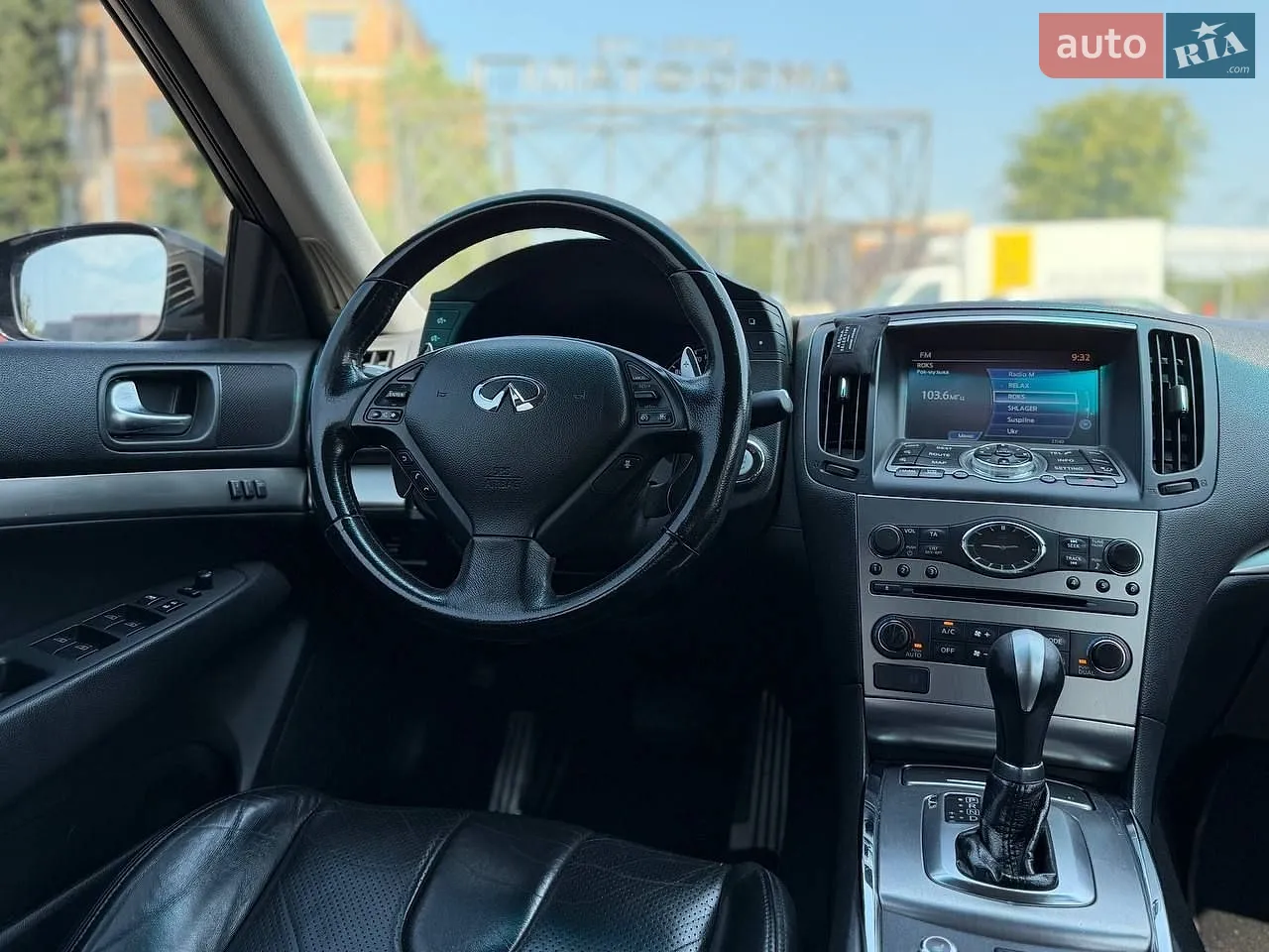2011 Infiniti G - мініатюра 9