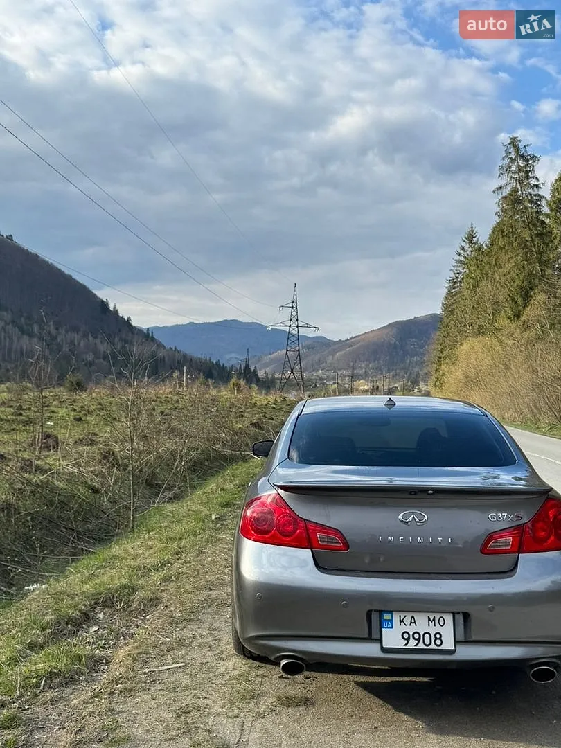 2011 Infiniti G - мініатюра 4