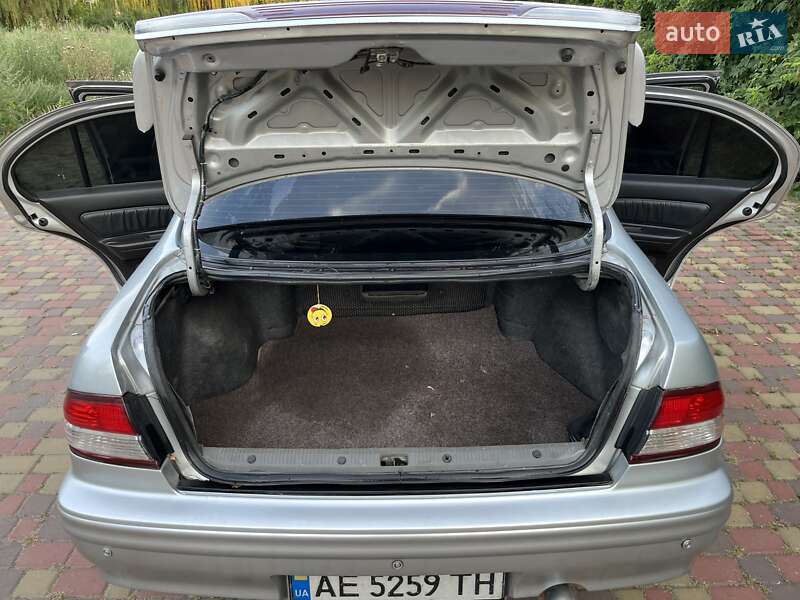 Седан Infiniti I30 1998 в Днепре