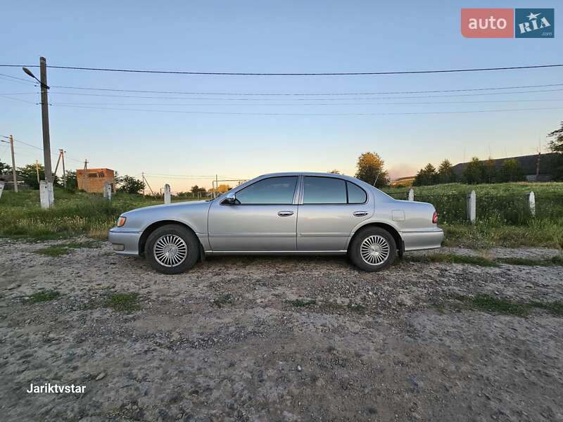 Седан Infiniti I30 1998 в Балті