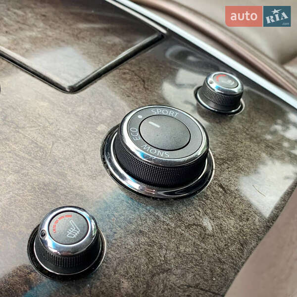 Позашляховик / Кросовер Infiniti JX35 2013 в Умані