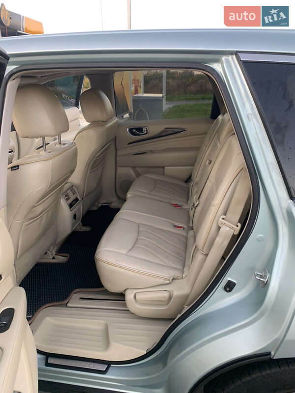 Внедорожник / Кроссовер Infiniti JX35 2013 в Херсоне