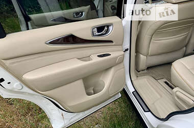 Внедорожник / Кроссовер Infiniti JX35 2012 в Сваляве