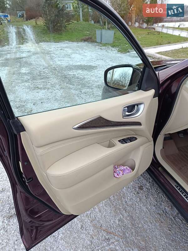 Позашляховик / Кросовер Infiniti JX35 2012 в Городку