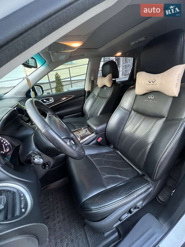 Внедорожник / Кроссовер Infiniti JX35 2013 в Киеве