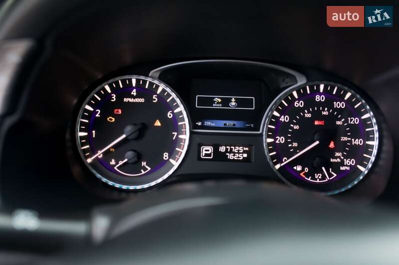 Позашляховик / Кросовер Infiniti JX35 2013 в Хусті