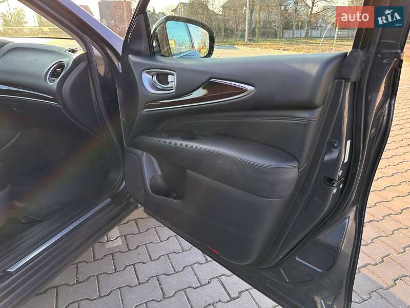 Внедорожник / Кроссовер Infiniti JX35 2012 в Одессе