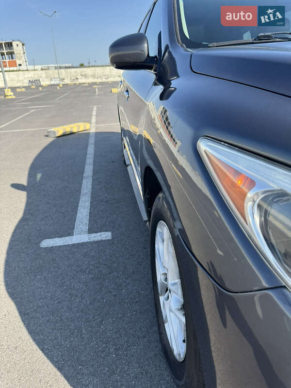 Позашляховик / Кросовер Infiniti JX35 2013 в Львові