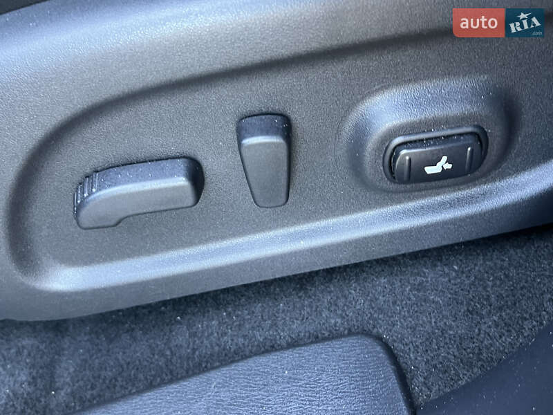 Внедорожник / Кроссовер Infiniti JX35 2012 в Виннице