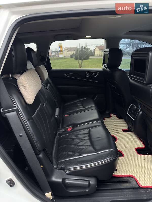 Внедорожник / Кроссовер Infiniti JX35 2013 в Бродах