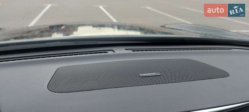 Седан Infiniti M25 2012 в Киеве