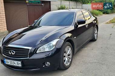Седан Infiniti M25 2012 в 