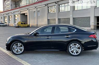 Седан Infiniti M30 2013 в Одесі