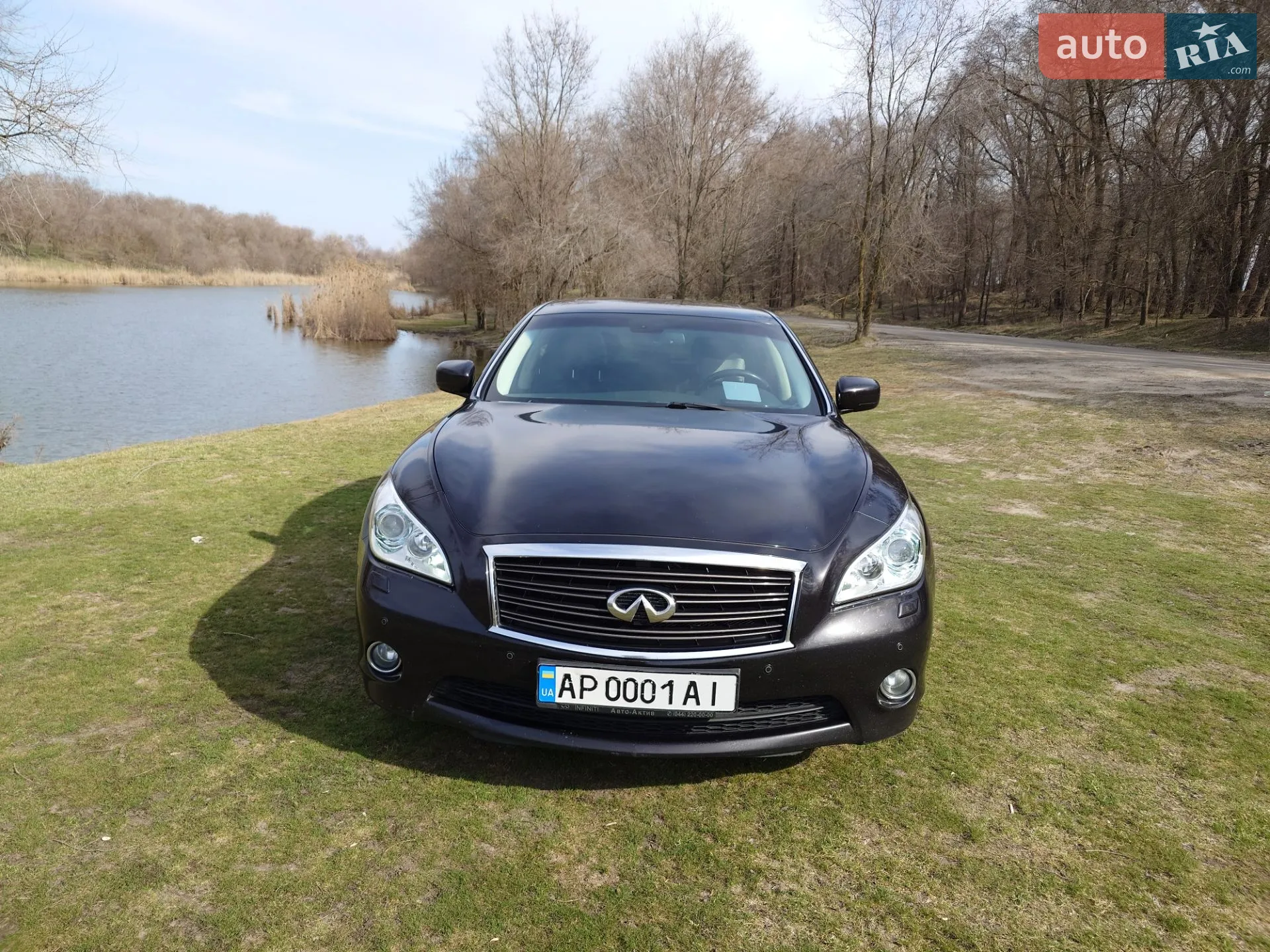 2011 Infiniti M - мініатюра 2