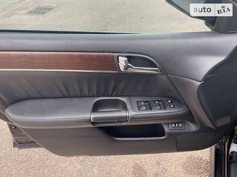 Седан Infiniti M35 2008 в Трускавці