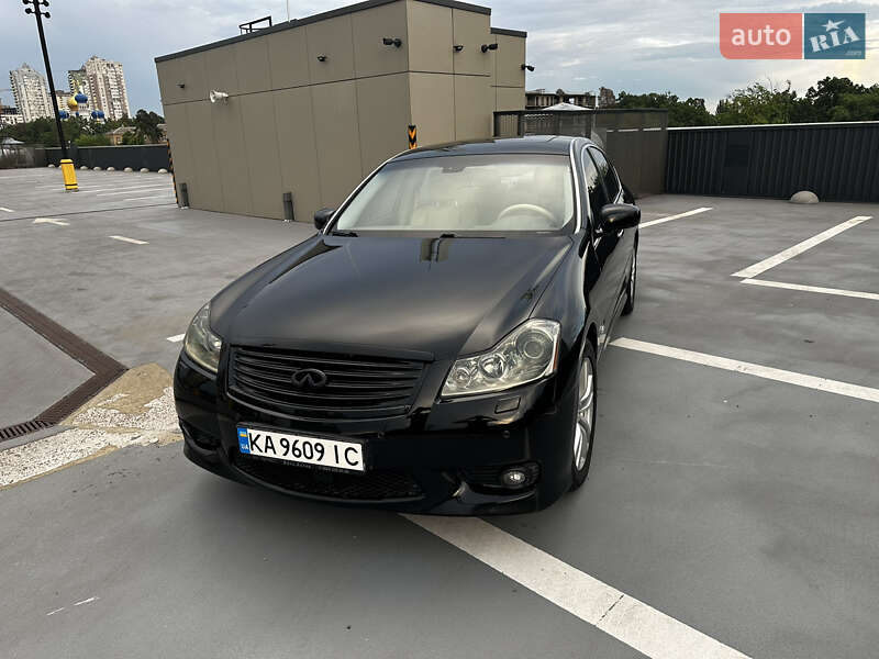 Infiniti M35 2008