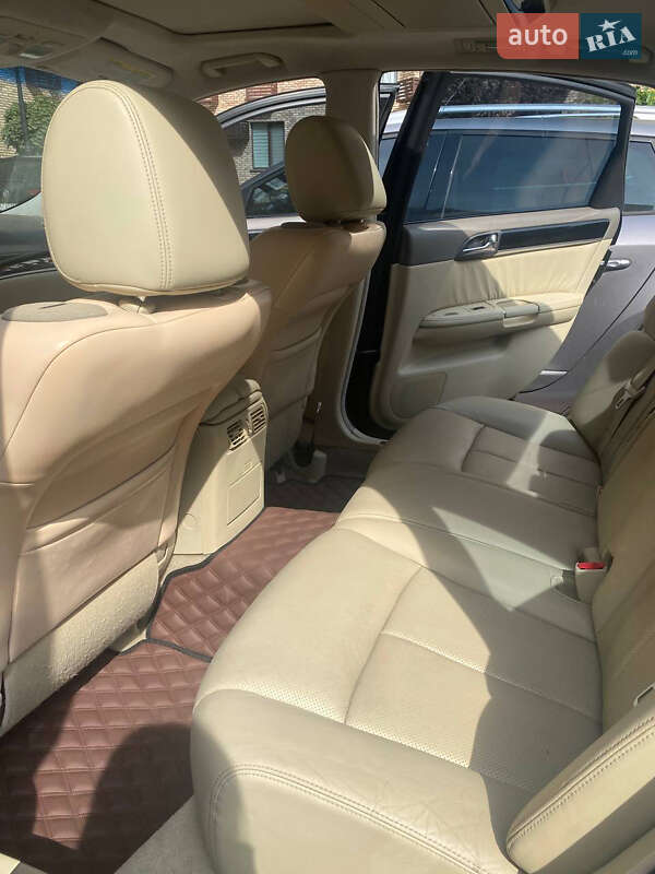 Седан Infiniti M35 2008 в Києві