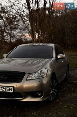 Седан Infiniti M35 2008 в Лубнах