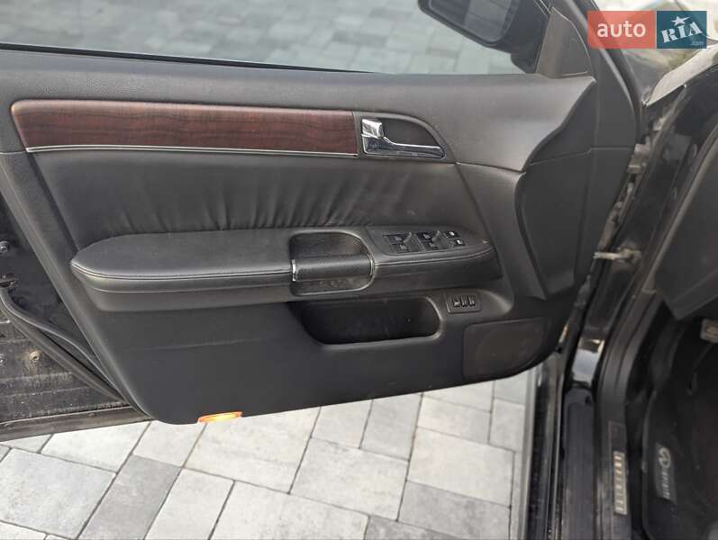 Седан Infiniti M35 2008 в Трускавці