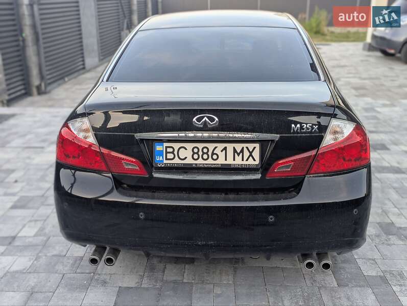 Седан Infiniti M35 2008 в Трускавці