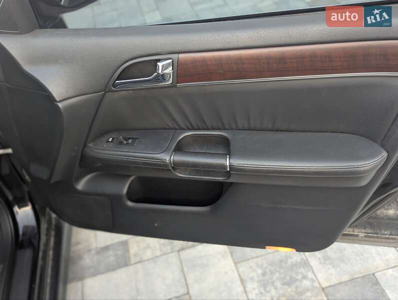 Седан Infiniti M35 2008 в Трускавці