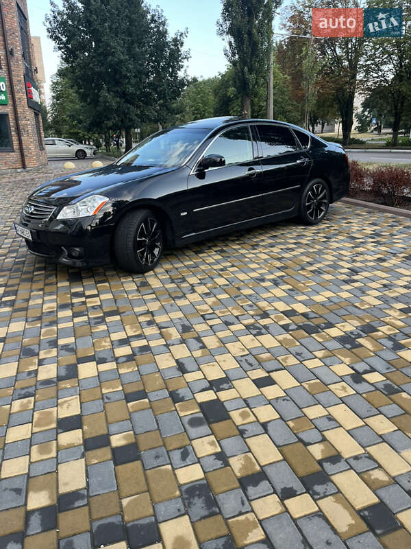 Седан Infiniti M35 2008 в Кременчуге