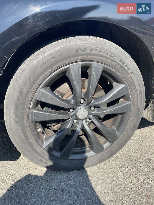 Седан Infiniti M35 2008 в Борисполі