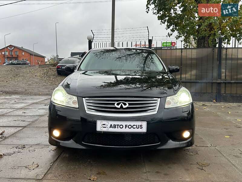 Седан Infiniti M35 2010 в Киеве