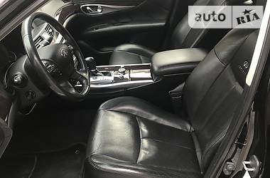 Седан Infiniti M37 2013 в 